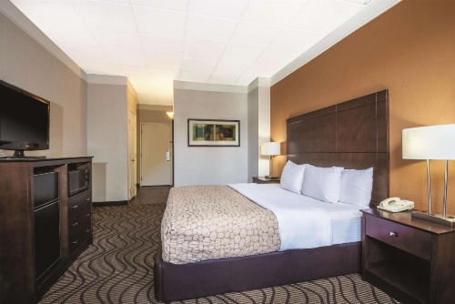 La Quinta Inn & Suites by Wyndham Silverthorne - Summit Co image 19